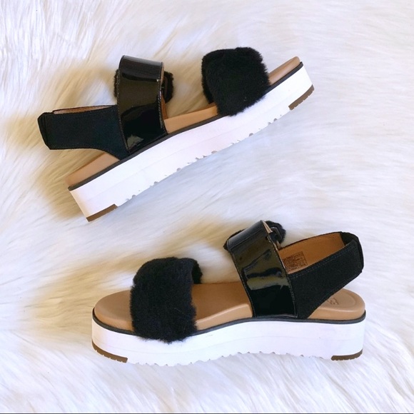 UGG Black Le Fluff Platform Sandals - Picture 6 of 8